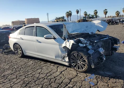 2019 BMW 530E из США, поврежденный, VIN WBAJA9C55KB388568